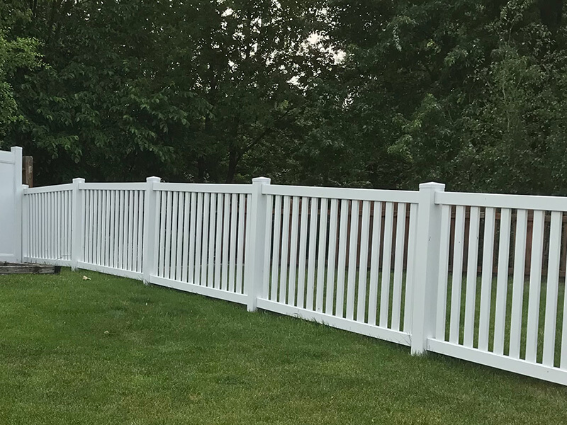 Vinyl Decorative Fencing in Minneapolis Minnesota